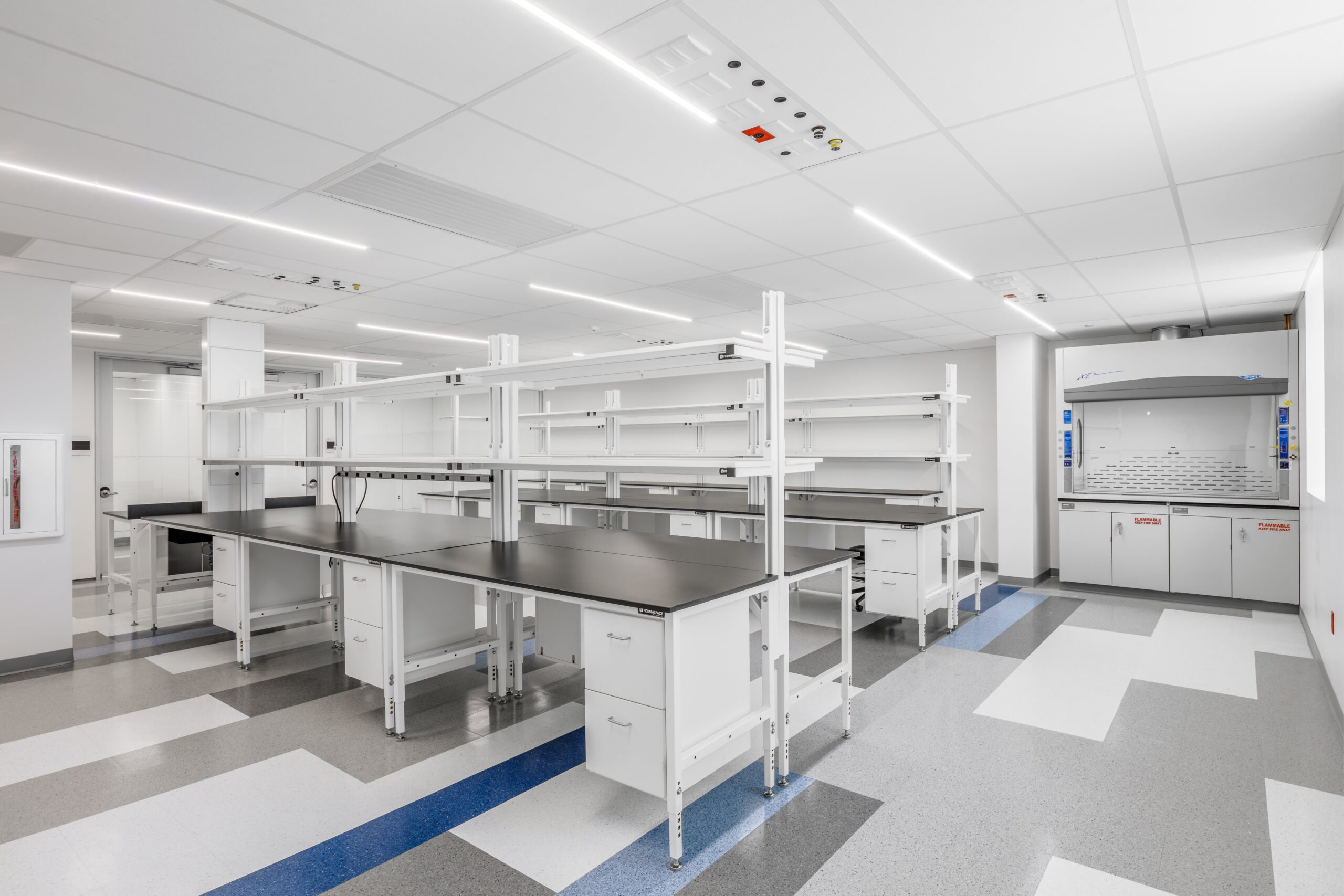 Corporate R&D Lab-min Corporate R&D Lab-min