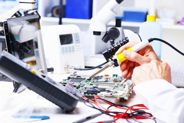 Techy Lab Real Deeptech Laboratory Suites | SmartLabs
